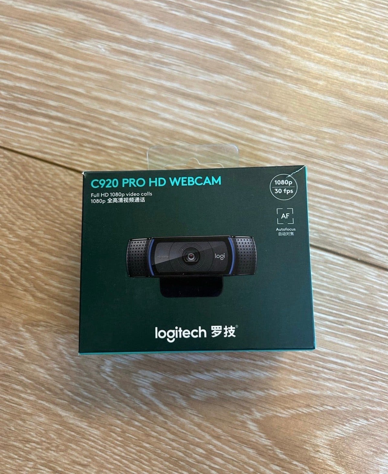 Logitech C920 Pro HD Webcam - Full HD 1080p nieuw in doosje, Computers en Software, Nieuw, Ophalen of Verzenden, Windows, Monitorclip