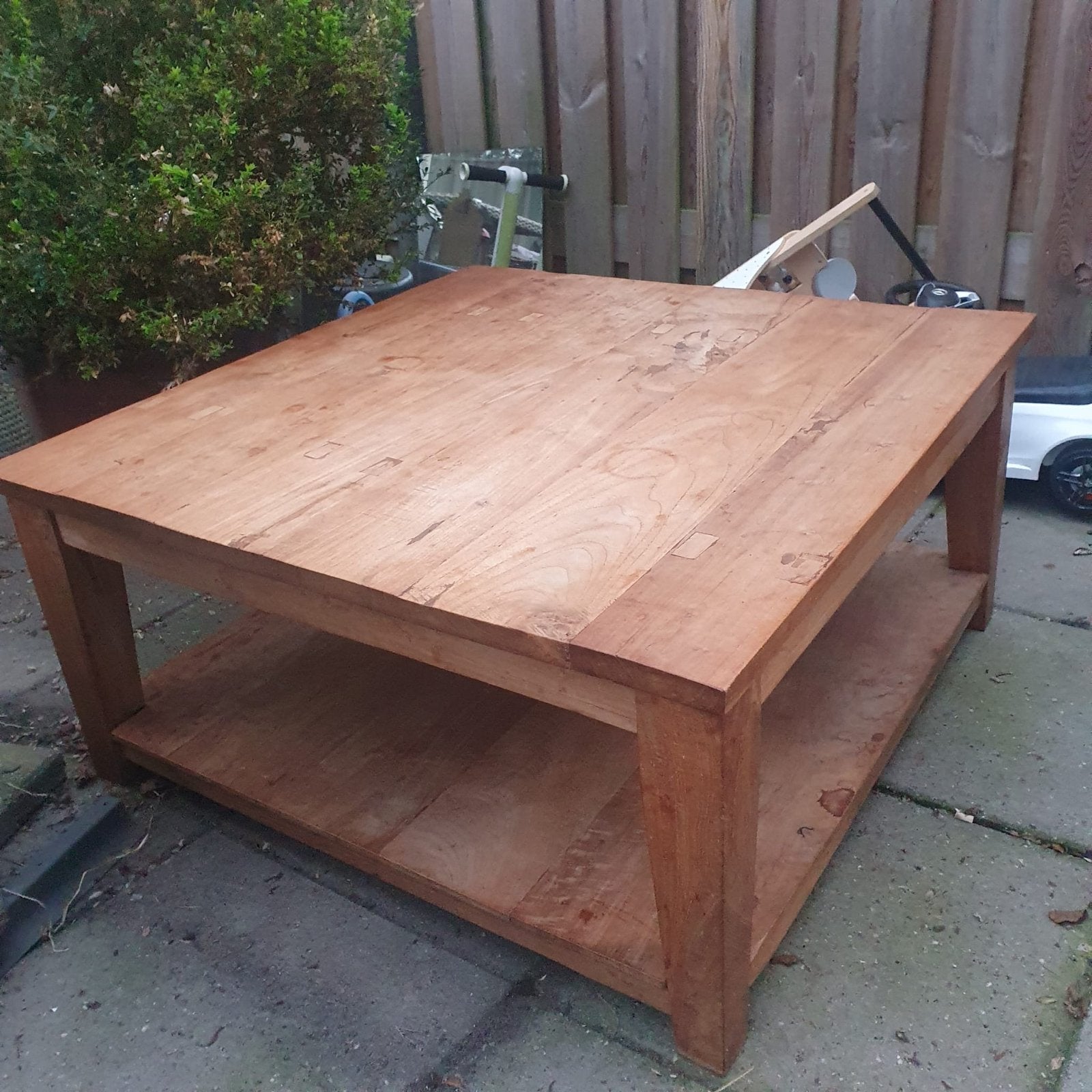 Massief teakhouten salontafel 100 x 98.5 cm, Ophalen, Gebruikt, 50 tot 100 cm, 100 tot 150 cm