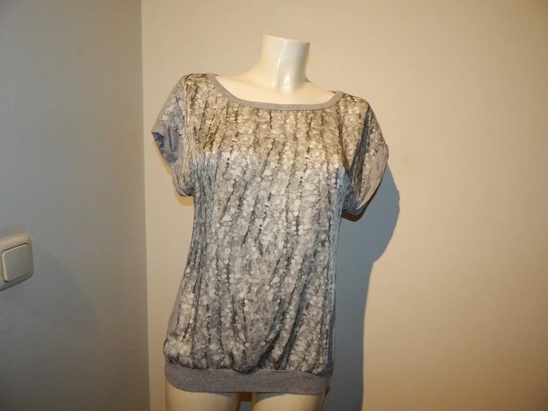Marccain shirt zijde voorkant in paillet lovertjes print N3