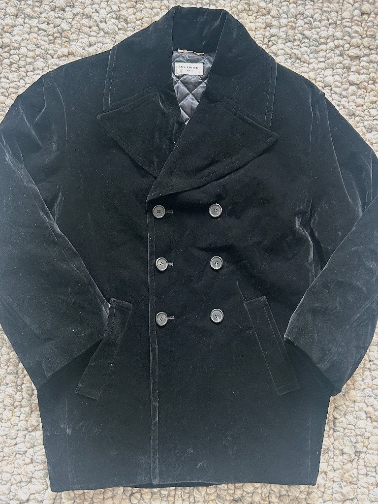 Heel mooi design fluweel gewatteerd gevoerde jas one size M, Kleding | Dames, Maat 38/40 (M), Zwart, Ophalen of Verzenden, Zo goed als nieuw