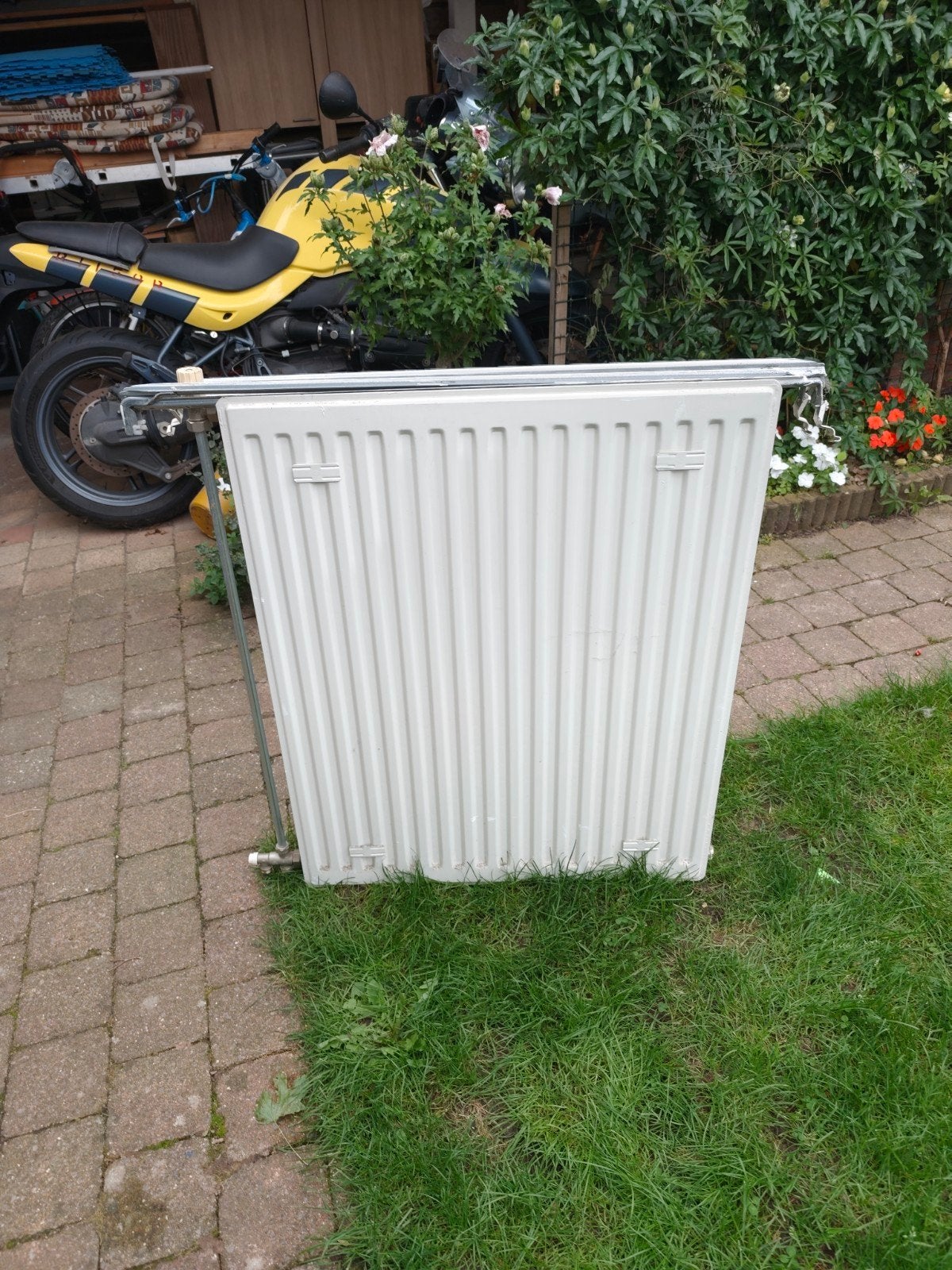 Gebruikte radiator - oudijzer, Doe-het-zelf en Verbouw, Ophalen, 30 tot 80 cm, Gebruikt, Radiator