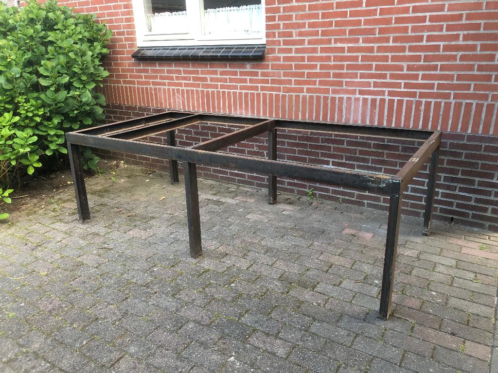 industrieel tafel onderstel, of lastafel, werkbank, stelling, Ophalen, 100 tot 150 cm, 200 cm of meer, Zo goed als nieuw