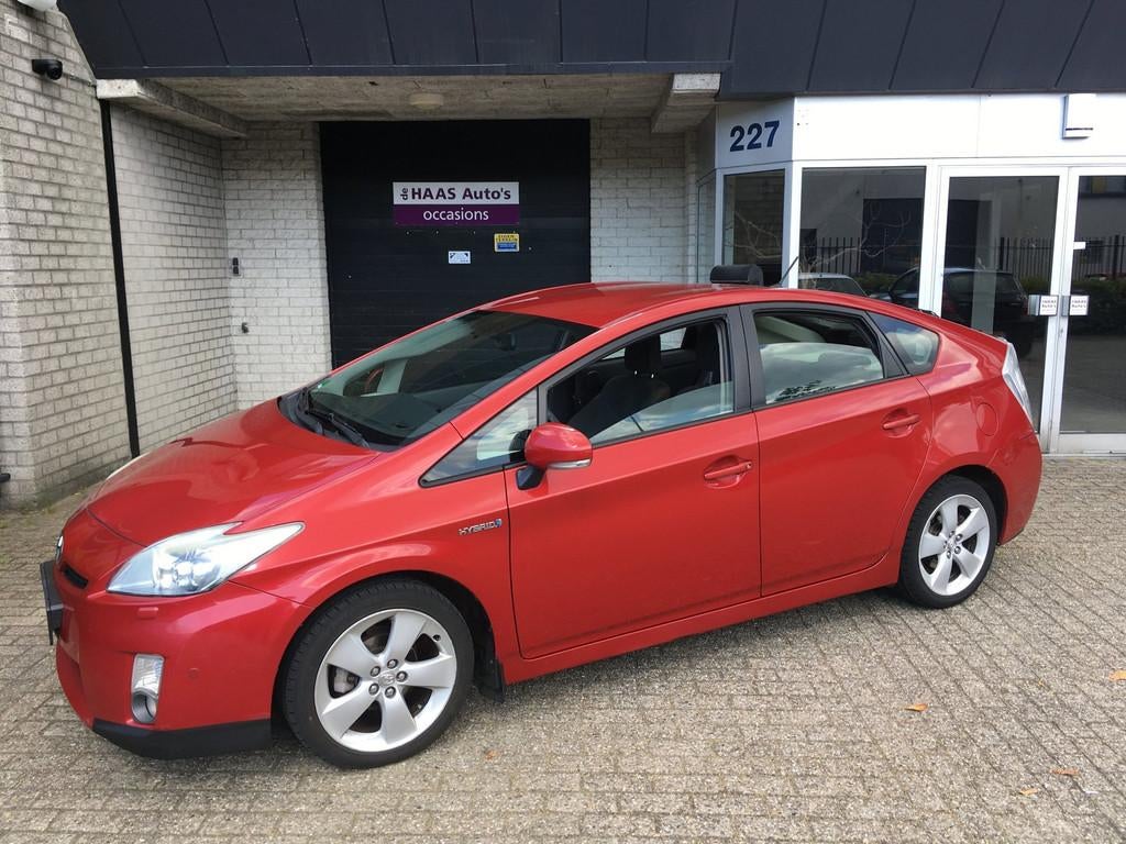 Toyota Prius 1.8 Dynamic / NAVI / CAMERA / ALU VELGEN / NWE, Gebruikt, 4 cilinders, Origineel Nederlands, Bedrijf