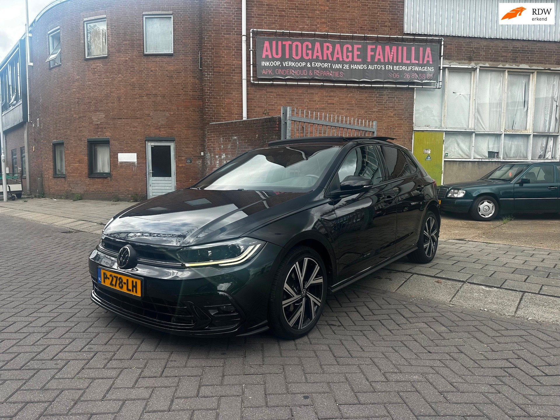 Volkswagen Polo 1.0 TSI R-Line Business, Auto's, Gebruikt, Euro 6, Zwart, Bedrijf