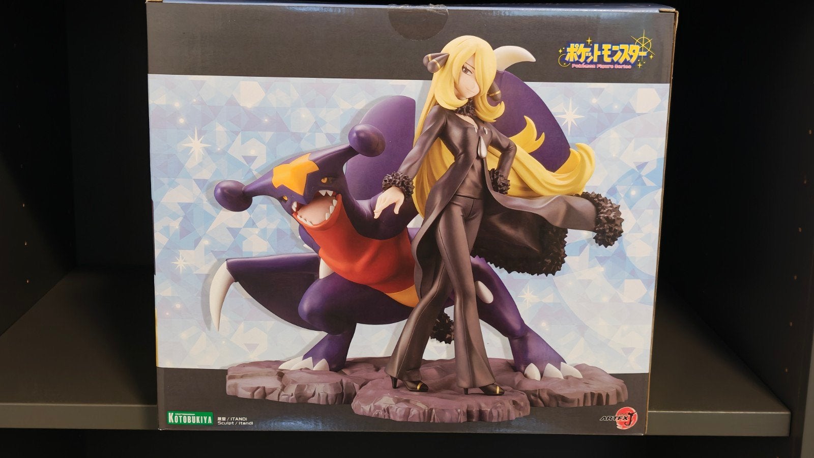 Pokemon Center Cynthia and Garchomp Kotobukiya Figure - Mint, Verzamelen, Ophalen of Verzenden, Zo goed als nieuw