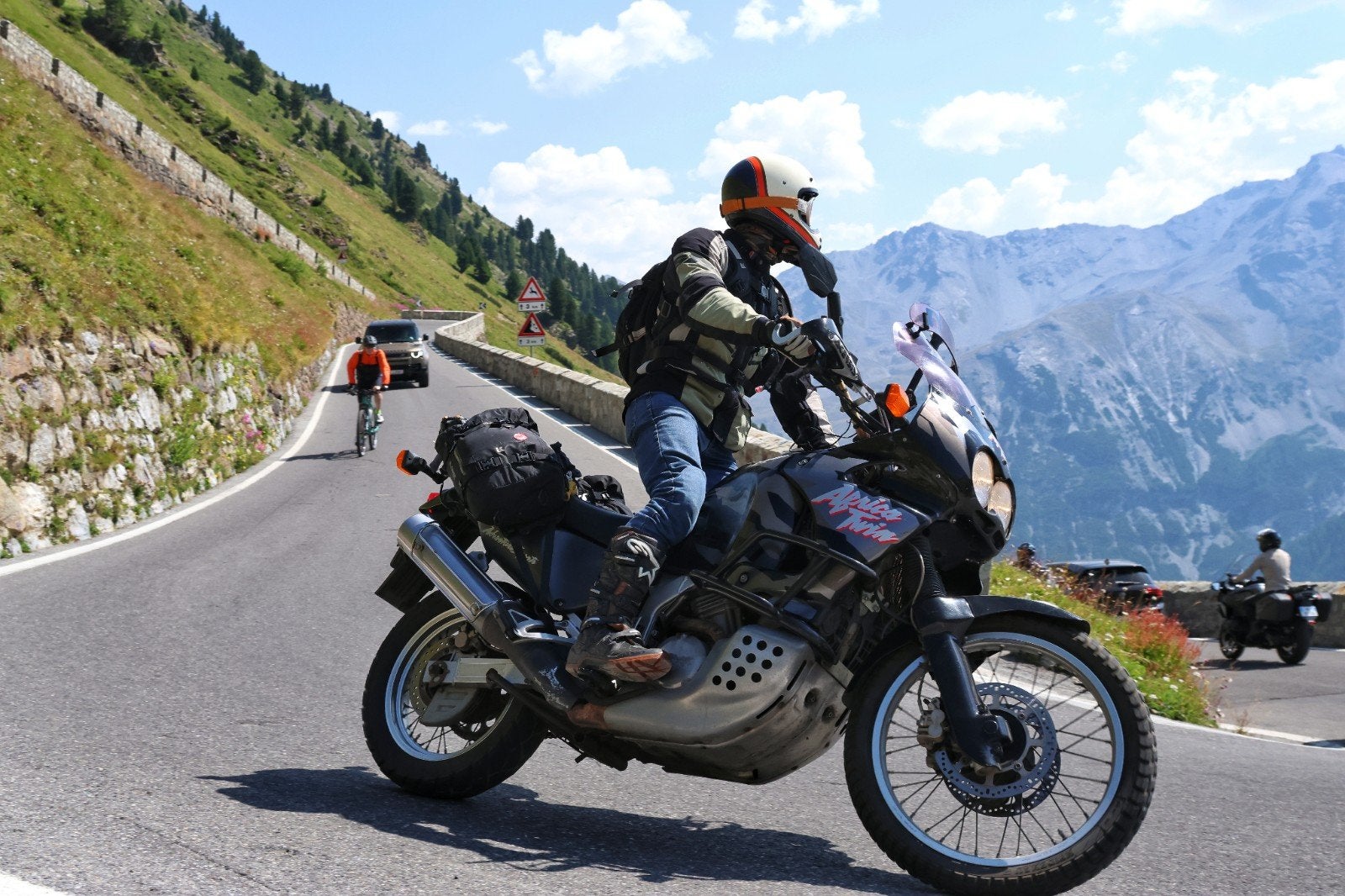 Honda Africa Twin XRV 750 - Top staat!, 750 cc, Handvatverwarming, 2 cilinders, Motorrijbewijs A