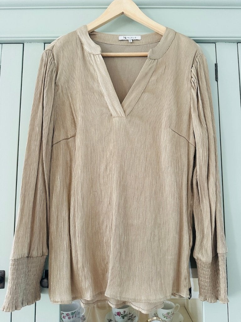 Blouse Nukus Goud maat M, Kleding | Dames, Maat 38/40 (M), Overige kleuren, Ophalen of Verzenden, Zo goed als nieuw