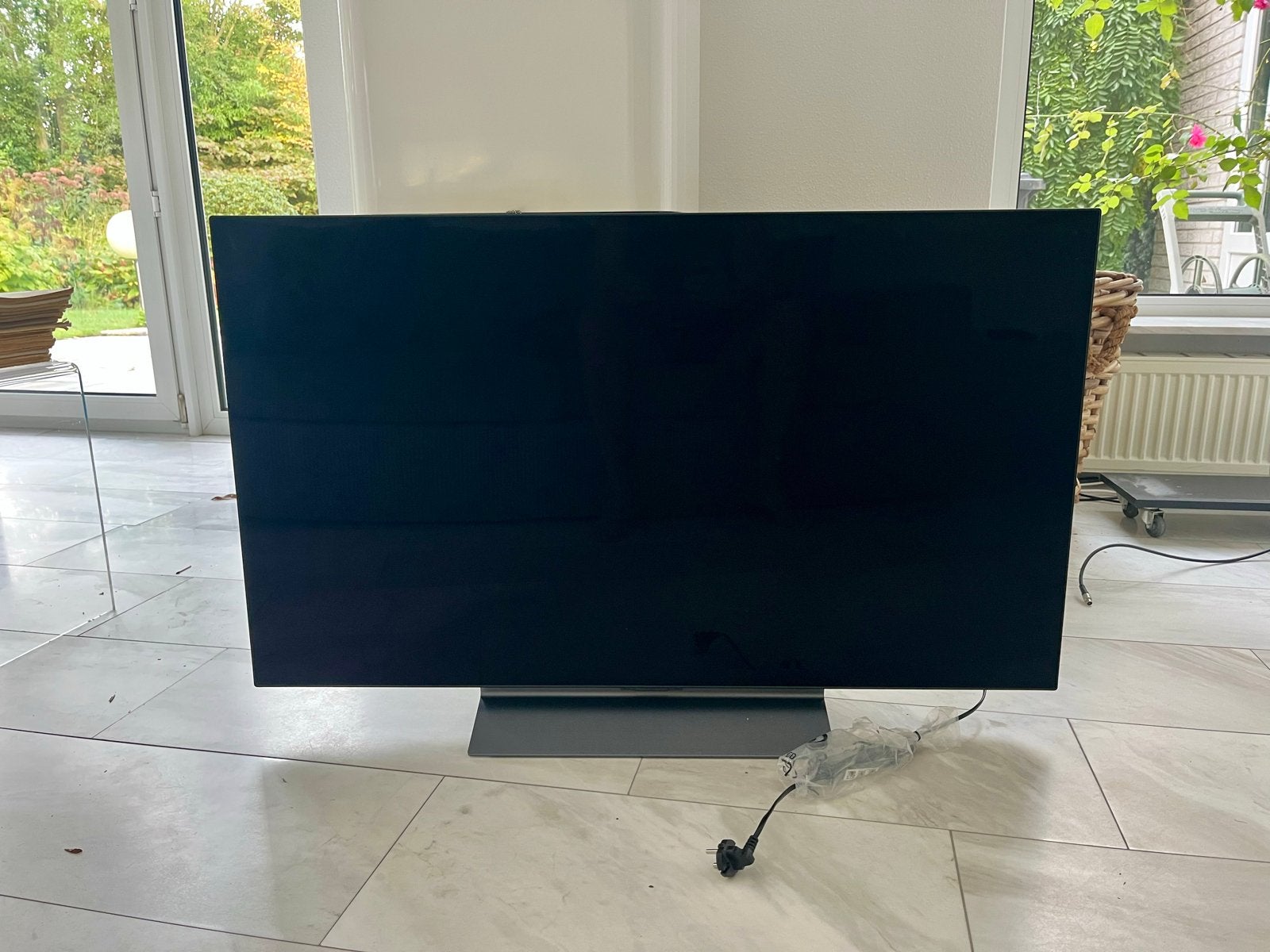 LG OLED48C35LA 48 inch 4K OLED Smart TV zgan