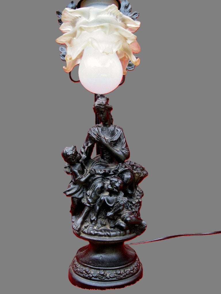 Vintage lamp van vrouw met 2 kindjes., Ophalen
