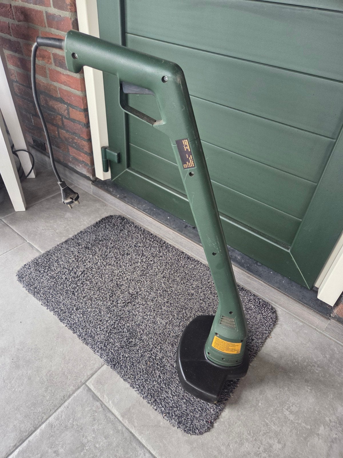 Black & Decker GL-320 Grastrimmer - Gebruikt, Gebruikt, Ophalen of Verzenden, Black & Decker, 10 tot 30 cm