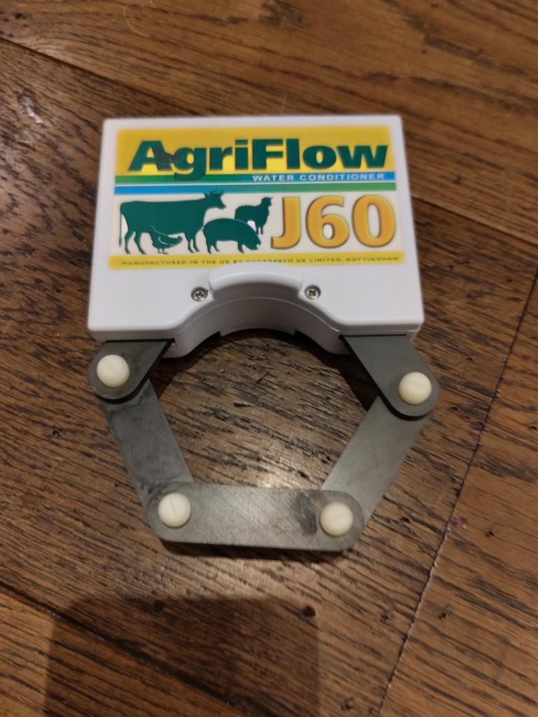 AgriFLOW Model J-60 – Elektronische Waterbehandeling, Ophalen of Verzenden, Zo goed als nieuw