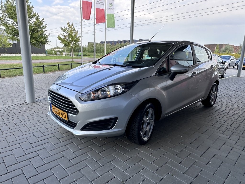 Ford Fiesta 1.0 STYLE 5-DRS. + AIRCO (bj 2014), 65 pk, Euro 5, 525 kg, 23 km/l