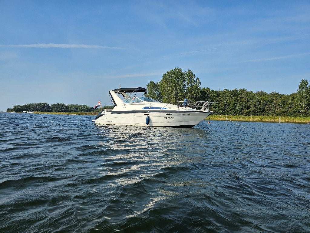 Bayliner 2755, Gebruikt, 260 pk, 2 m, Bayliner