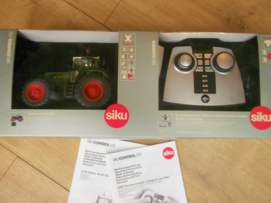 Siku traktor fendt control 1:32 rc met originele doos., Ophalen of Verzenden, Gebruikt, Tractor of Landbouw, SIKU