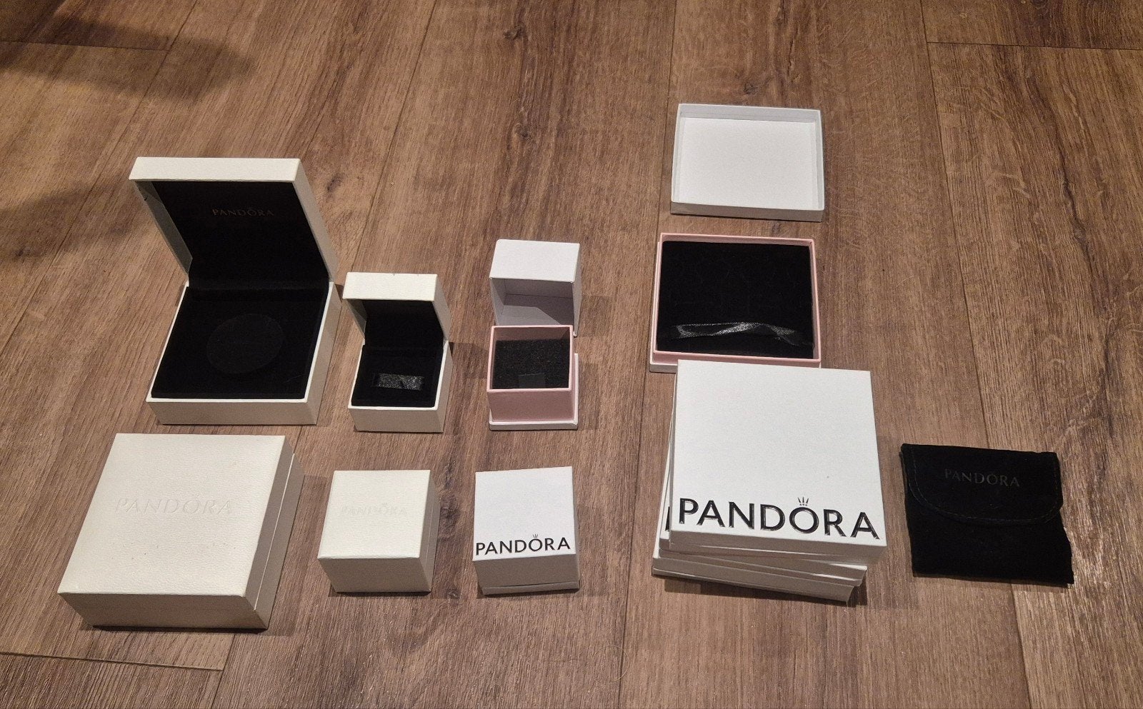 Pandora diverse geschenkdoosjes, Sieraden, Tassen en Uiterlijk, Ophalen of Verzenden, Zo goed als nieuw, Overige materialen, Pandora
