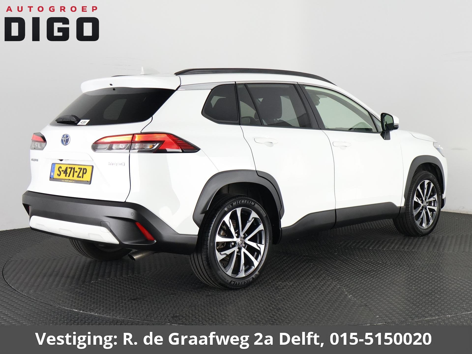 Toyota Corolla Cross 2.0 High Power Hybrid First Edition | S, Dealer onderhouden, Gebruikt, 4 cilinders, Leder en Stof
