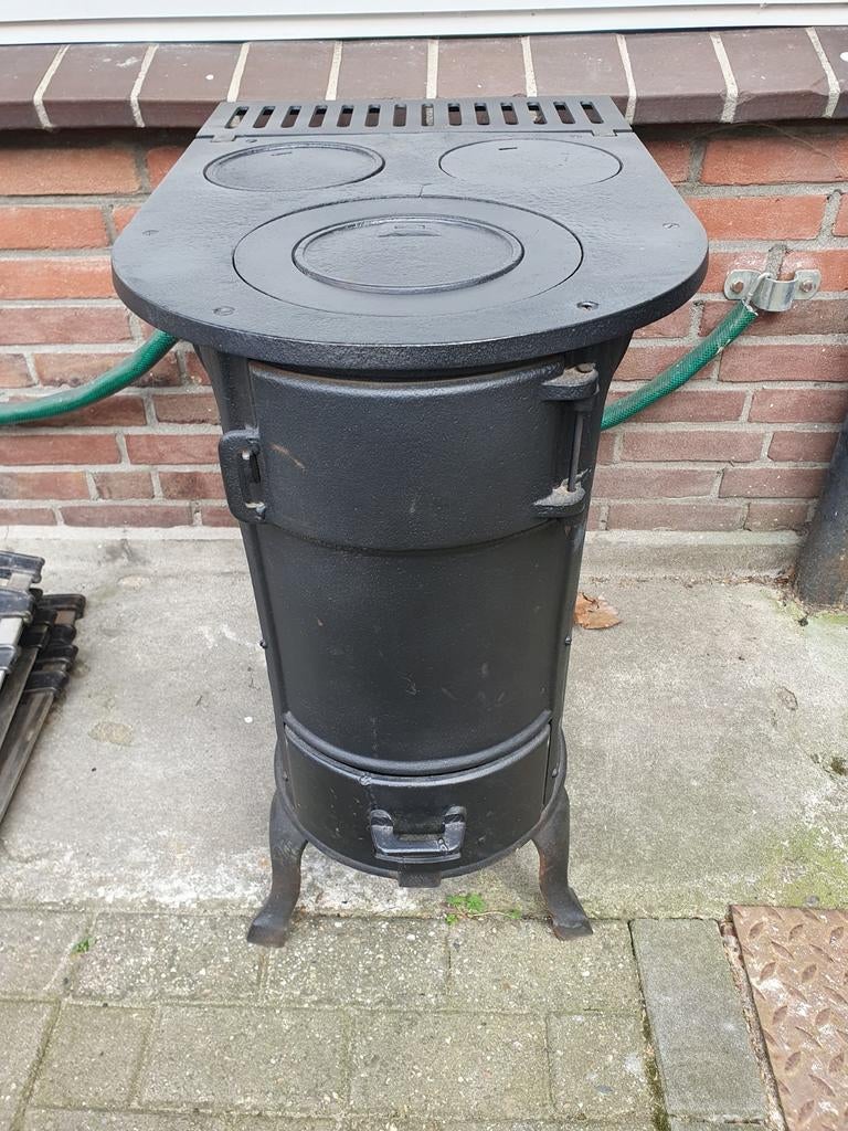 Potkachel Houtkachel met 3 fornuispitten, Huis en Inrichting, Kachels, Ophalen, Gebruikt, Hout, Houtkachel