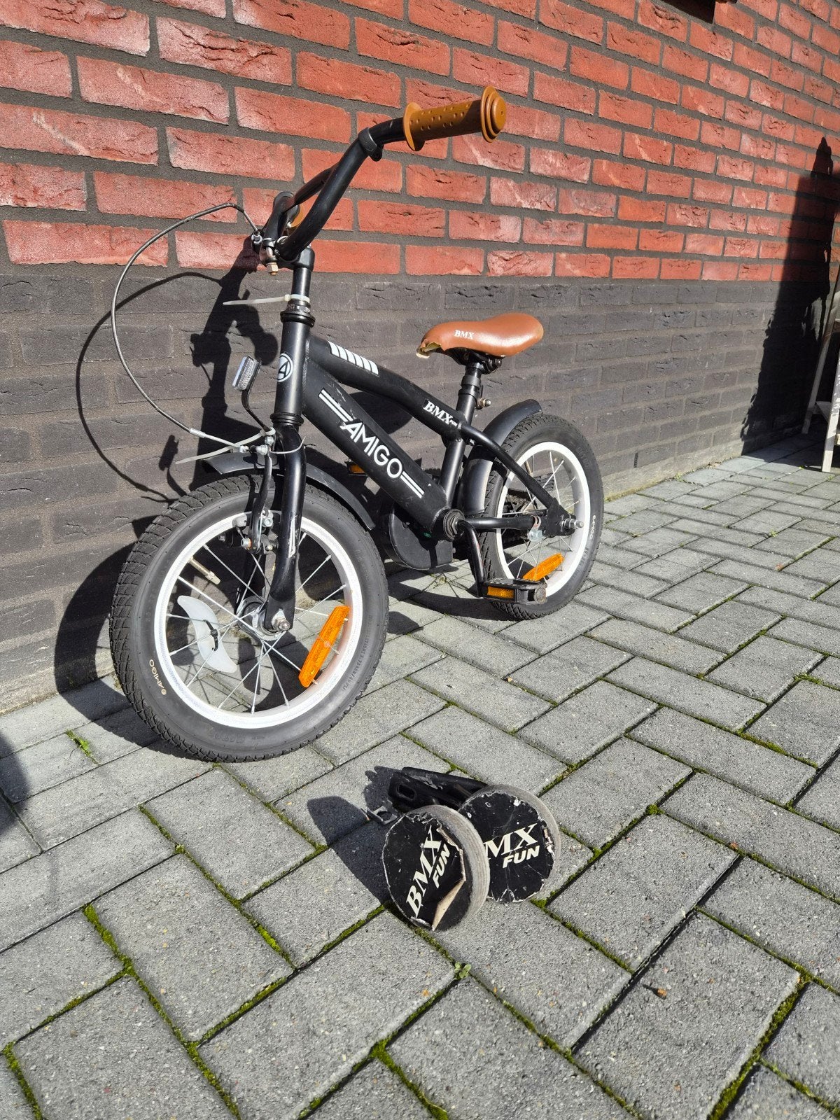Amigo BMX Fun kinderfiets 14 inch met zijwieltjes, Ophalen, Gebruikt, Staal, Velgrem