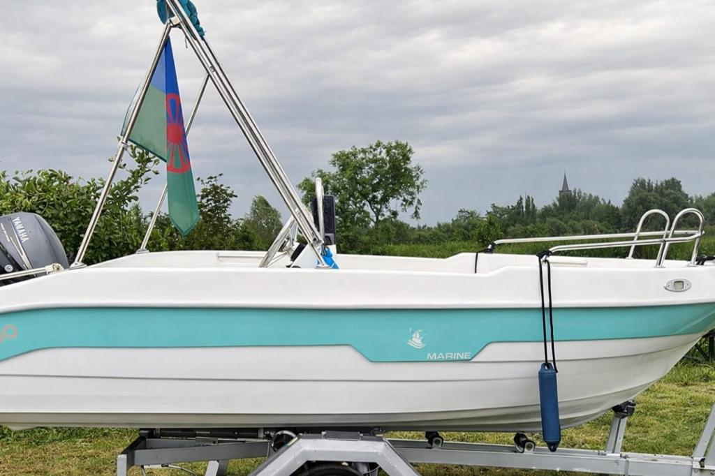 Prusa 450 consoleboot met 8 pk yamaha 4takt, Watersport en Boten, Speedboten, Ophalen