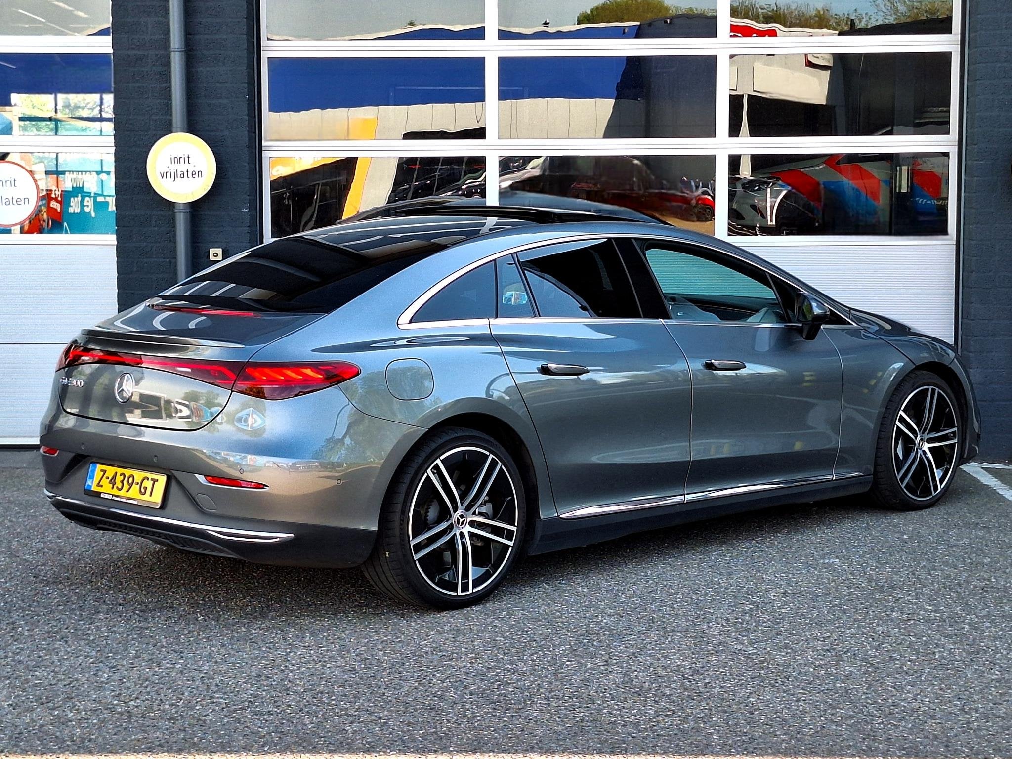 Mercedes-Benz EQE 300 Luxury Line | Panoramadak | AIRMATIC L, Auto's, Automaat, Automatische klimaatregeling, Gebruikt, 89 kWh