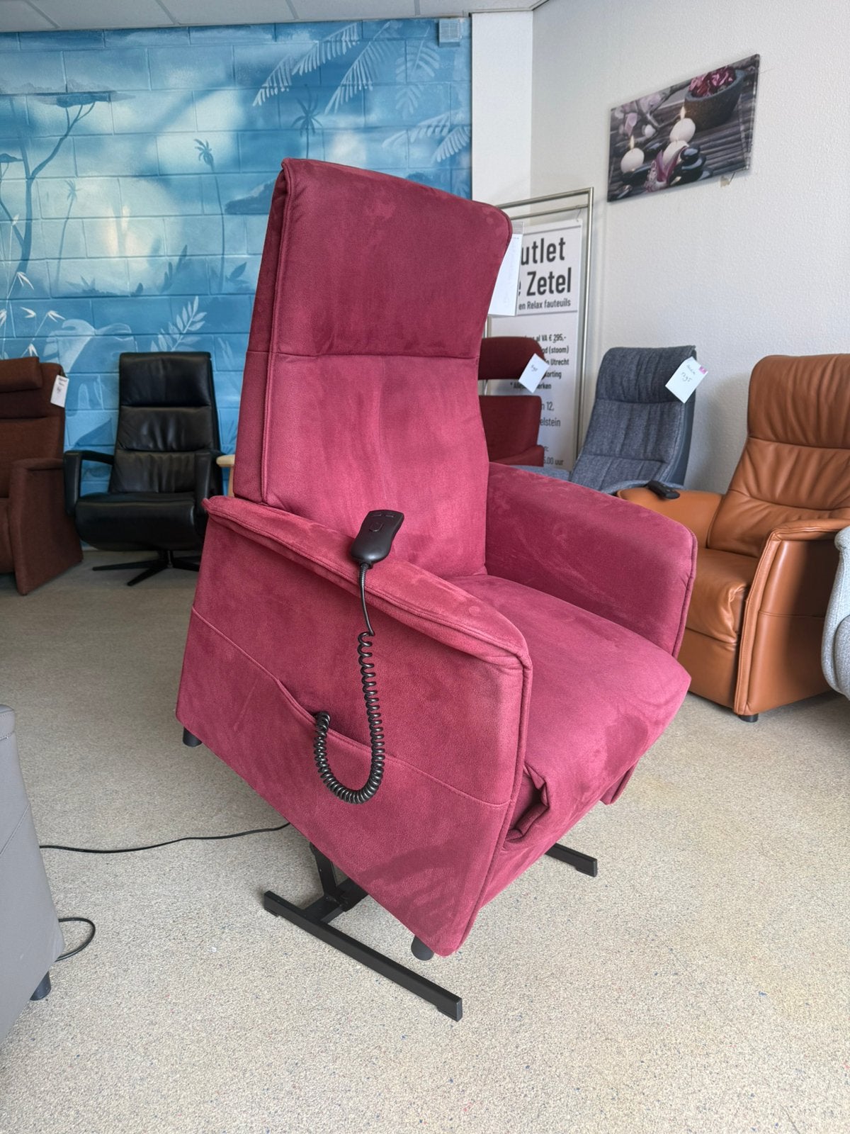 De Toekomst sta op stoel relax fauteuil gratis bezorging, Ophalen of Verzenden, Zo goed als nieuw, Outlet IJsselstein ruim 100 gebruikte fauteuils