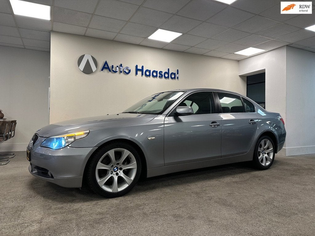 BMW 5-serie 525i Executive|AUTOMAAT|PDC|XENON|SCHUIFDAK|LEDE, Automaat, Achterwielaandrijving, Gebruikt, Zwart