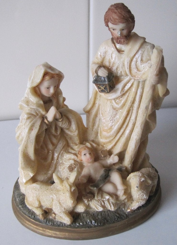 Kerstgroep in wit - Maria - Jozef - kindje in kribbe - ezel, Ophalen of Verzenden, Zo goed als nieuw