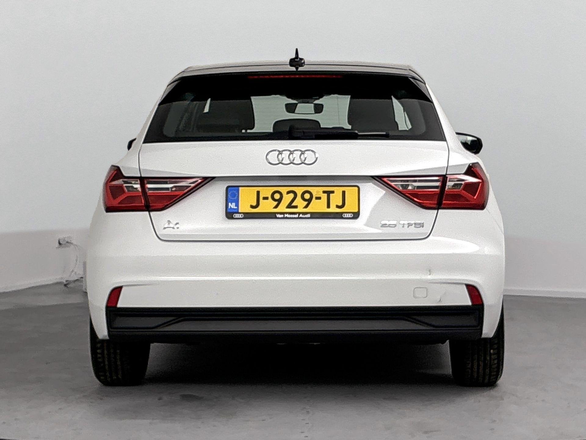 Audi A1 Sportback 25 TFSI Pro Line 95 PK 1e Eigenaar | Origi, Auto's, 12 maanden, Stof, 95 pk, Origineel Nederlands