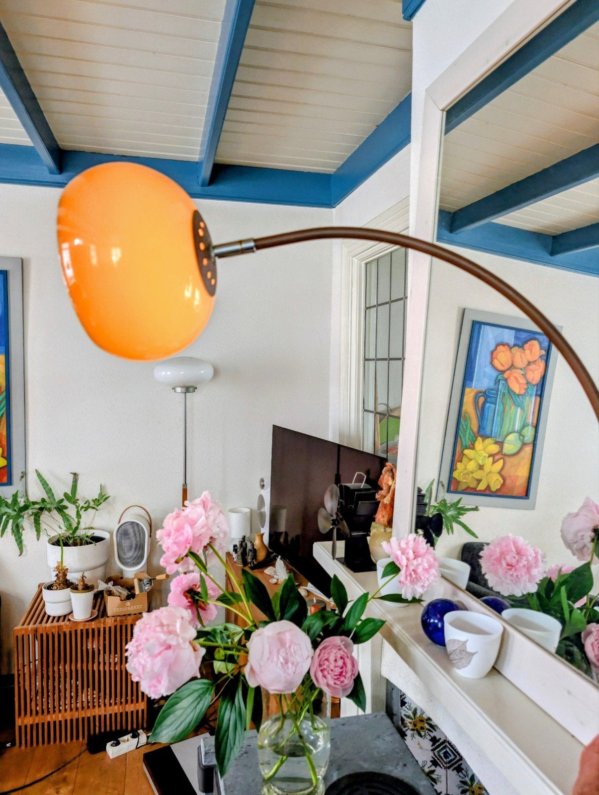 Dijkstra booglamp, met een plexiglas crème kleurige bol., Ophalen, Gebruikt, Kunststof