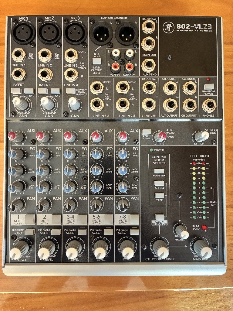 Mackie 802-VLZ3, Muziek en Instrumenten, Ophalen of Verzenden, Zo goed als nieuw, 5 tot 10 kanalen, Microfooningang