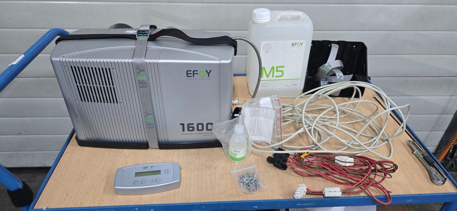 EFOY 1600 Brandstofcel met toebehoren stroom generator, Ophalen of Verzenden, Zo goed als nieuw
