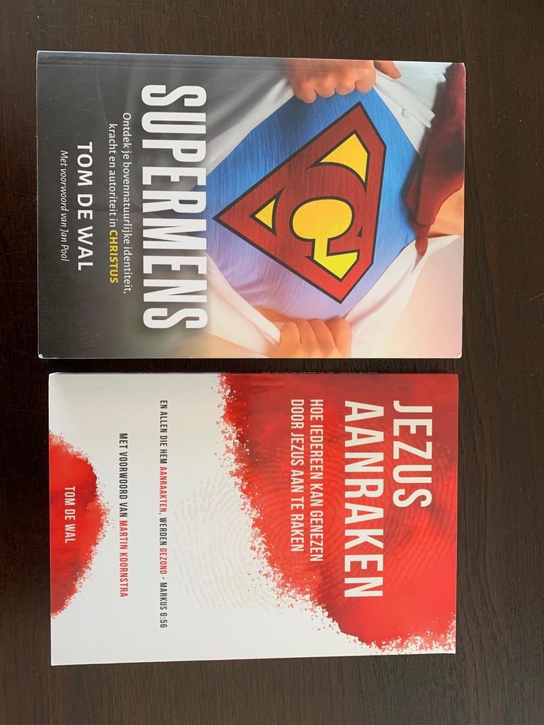 Supermens en Jezus  aanraken Tom de Wal, Ophalen of Verzenden, Zo goed als nieuw
