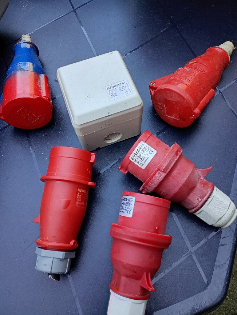 Krachtstroom stekkers en wanddoos 16a, Ophalen of Verzenden, Gebruikt, Stekker