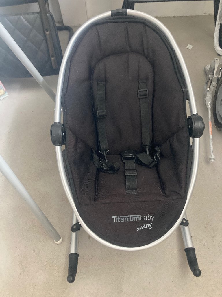 Wipstoeltje titanium swing, Wipstoel, Ophalen, Overige merken, Met gordel(s) of riempje(s)