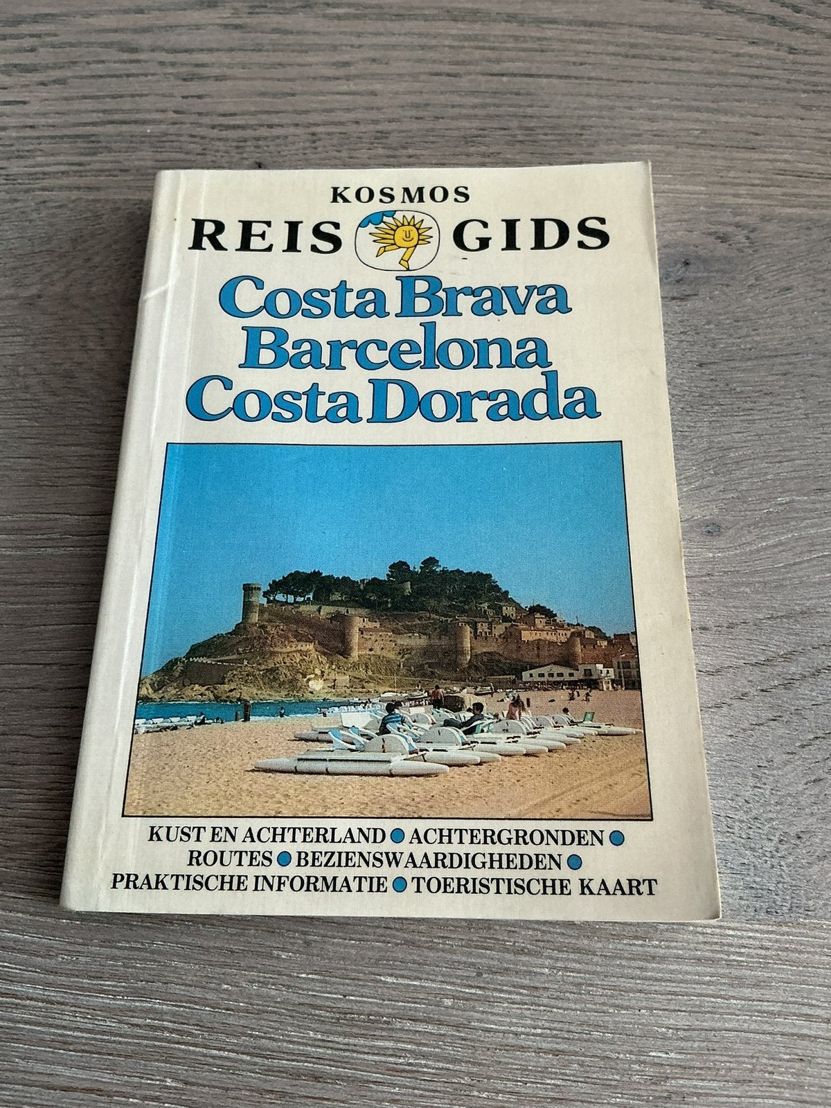 Kosmos reisgids van Costabrava,Barcelona en Costa Dorada, Europa, Zo goed als nieuw, Reisgids of -boek, Ophalen