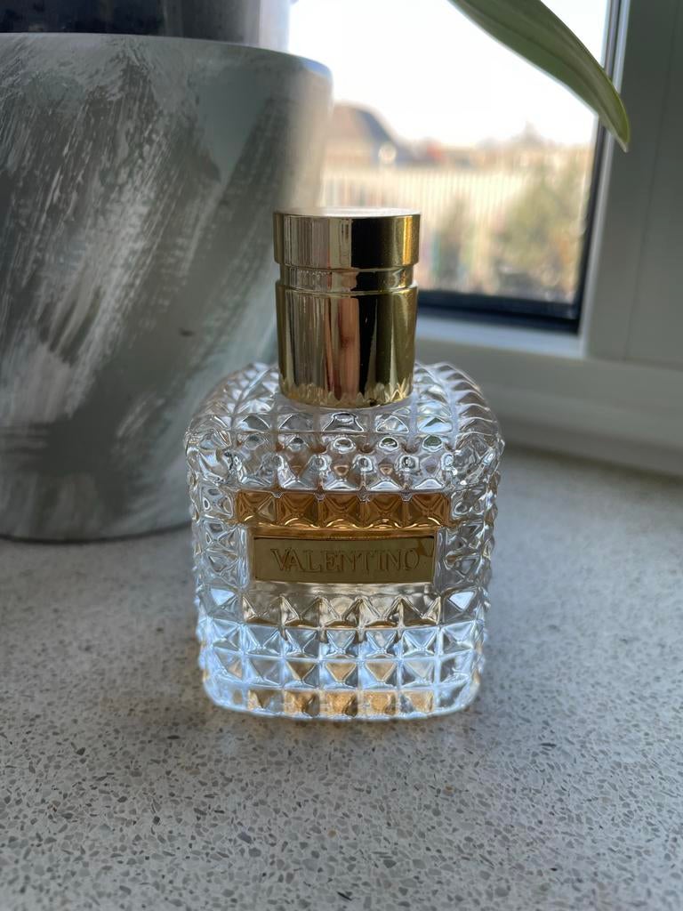 Valentino Donna Eau de Parfum 90% vol, Ophalen of Verzenden, Zo goed als nieuw