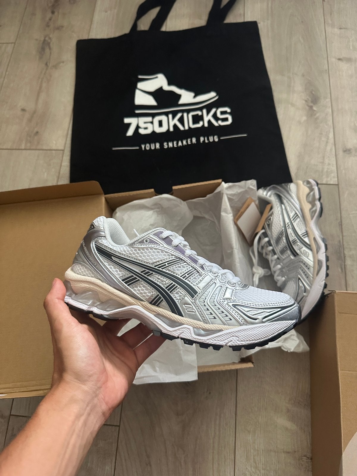 Asics Gel-Kayano 14 White Graphite Grey Maat EU38, Wit, Nieuw, Ophalen of Verzenden, A