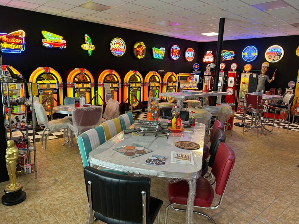 Wurlitzer OMT jukeboxen verkoop inkoop verhuur en reparatie, Eén persoon, Overige typen