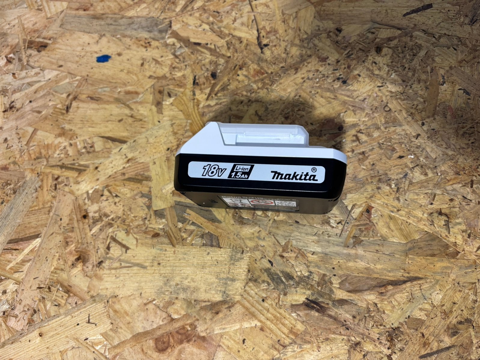 Makita accu 18V 1,5Ah BL1815G, Ophalen of Verzenden, Zo goed als nieuw