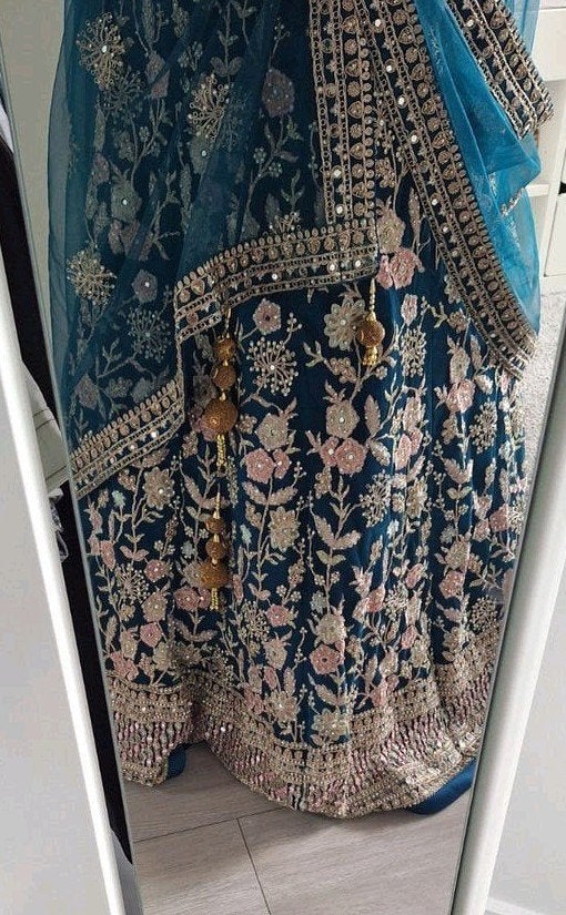 Prachtige Indiase Lehenga Choli - Maat M/L, Maat 38/40 (M), Overige typen, Blauw, Ophalen of Verzenden