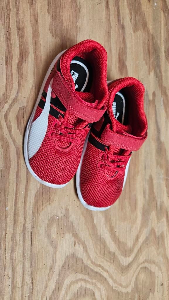 Puma Ferrari babyschoentjes rood maat 24, Schoentjes, Jongetje of Meisje, Puma, Ophalen of Verzenden