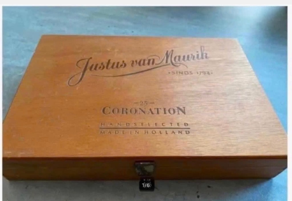 1 x houten sigarendoos Justin van Maurik, Tabaksdoos of Verpakking, Gebruikt, Ophalen of Verzenden, X