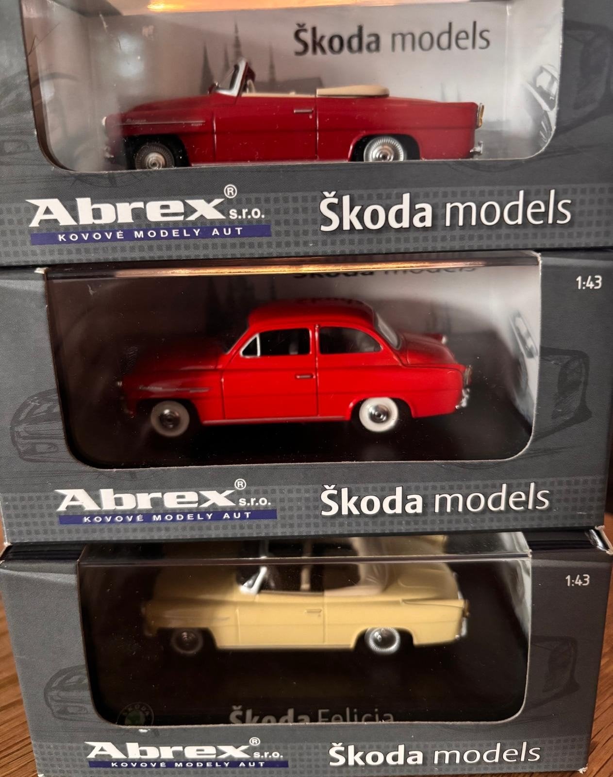 Skoda modelauto's - Octavia en Felicia (3 stuks), Hobby en Vrije tijd, Ophalen of Verzenden, Nieuw, Overige typen