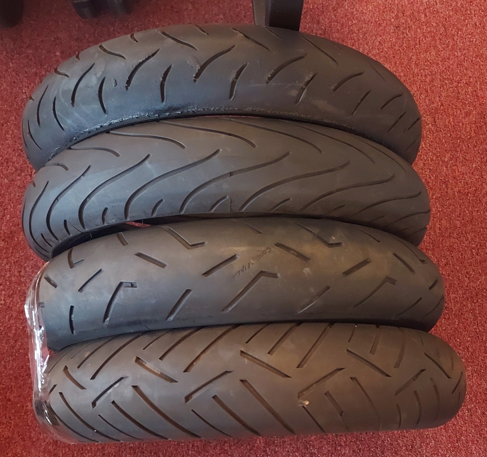 Gebruikte banden 120/70-17 Bridgestone Continental Michelin, Ophalen