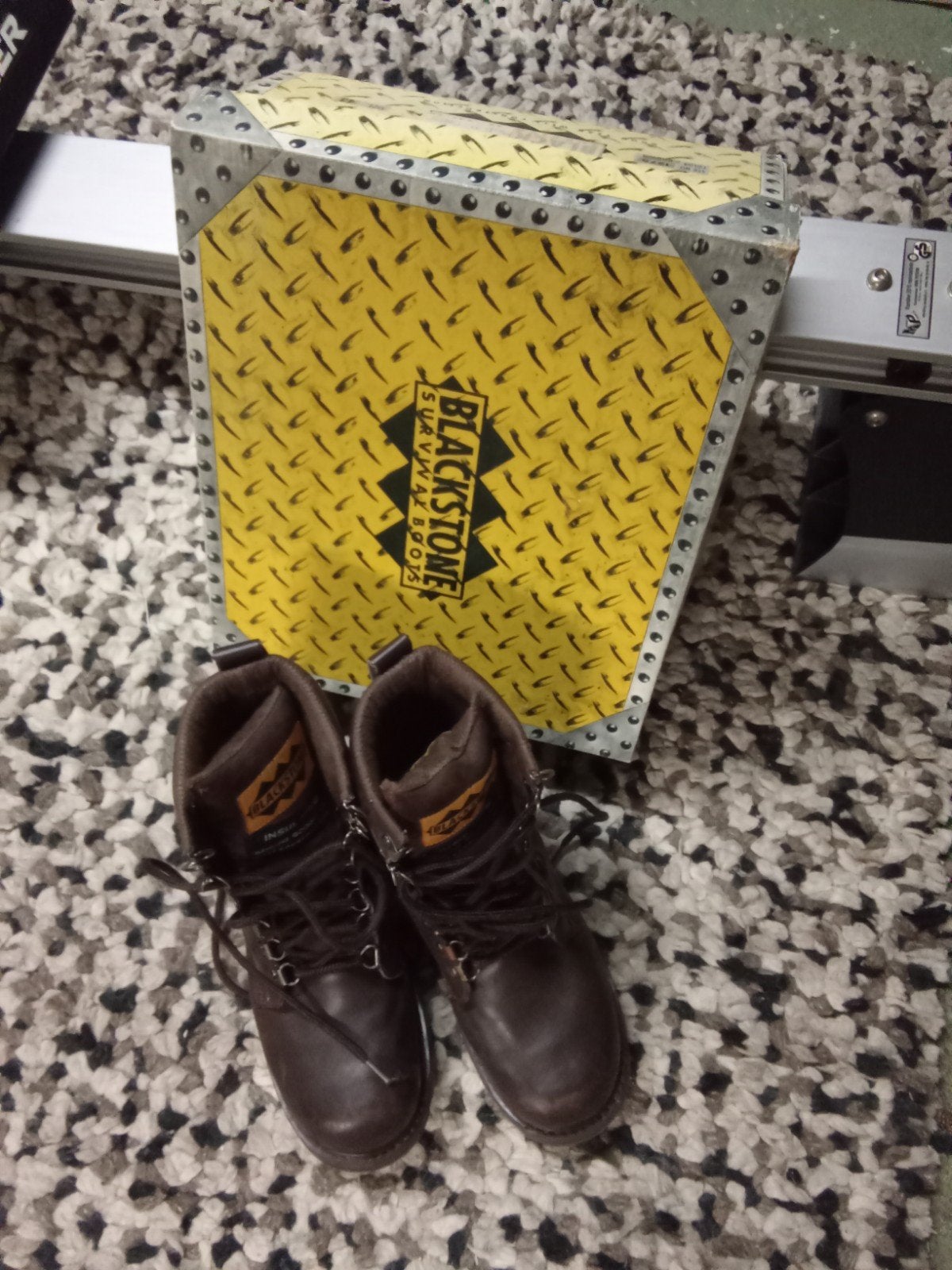 Te Koop. mooie leren Black. Stone   42 schoenen, Bruin, Boots, Zo goed als nieuw, Ophalen