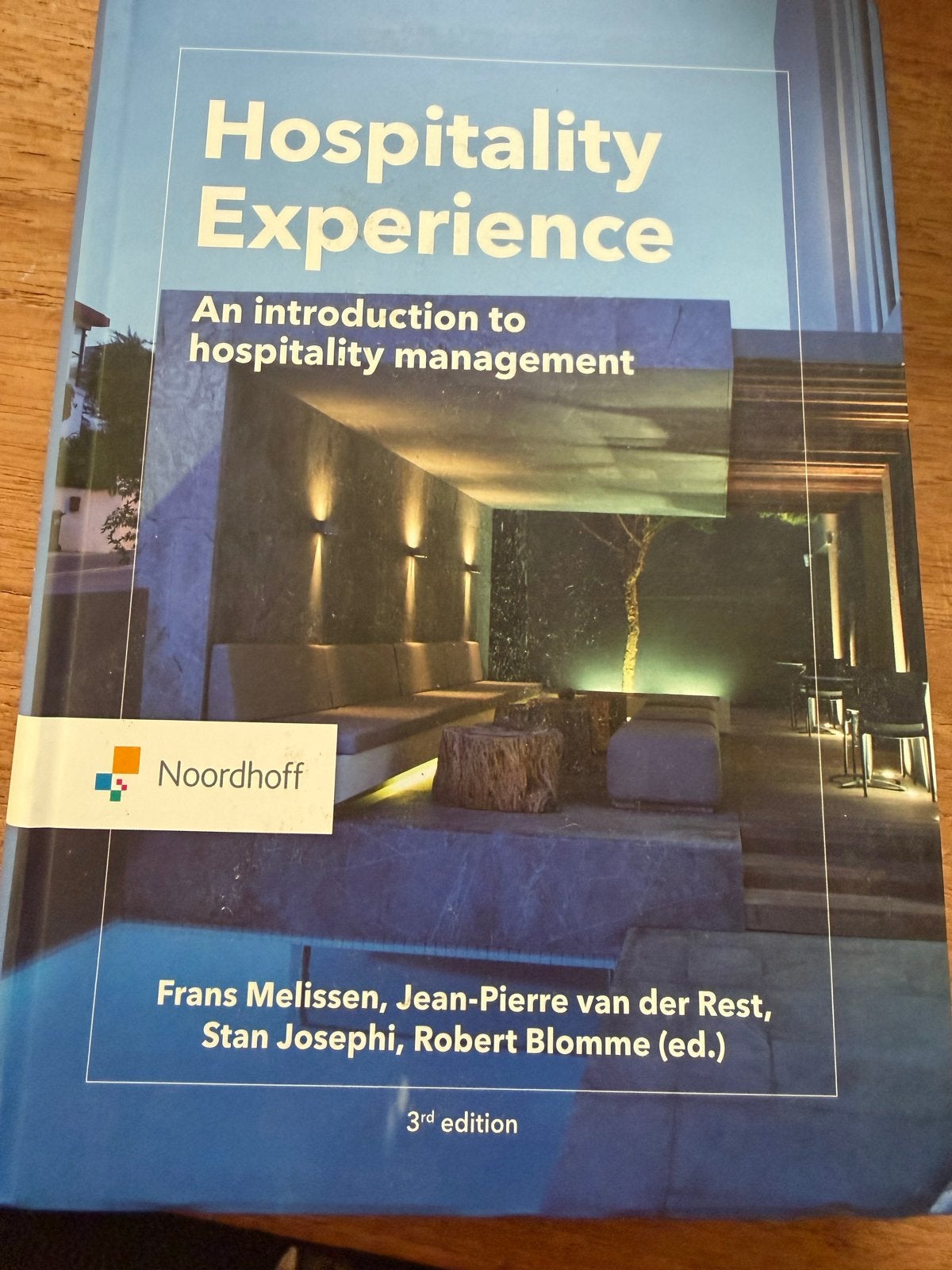 Hotelschool Leerboeken Engelstalig - Eerste Jaar, Ophalen of Verzenden, Gelezen, HBO