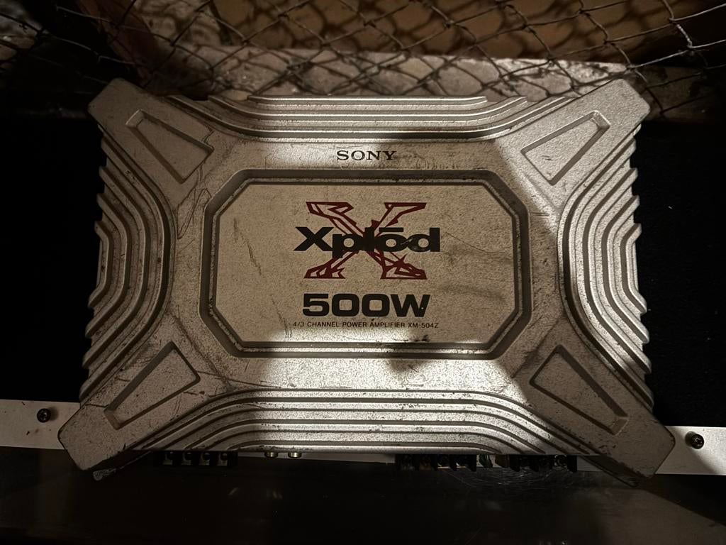 Subwoofer voor auto met Sony Xplod versterker 500W, Auto diversen, Ophalen, Gebruikt