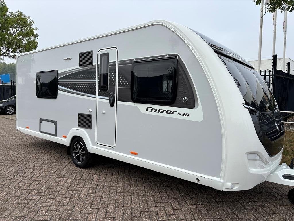 Sprite Cruzer 530 SR € 2.500,- gratis opties!!, Standaardzit, Schokbreker, 1250 - 1500 kg, Tot en met 4