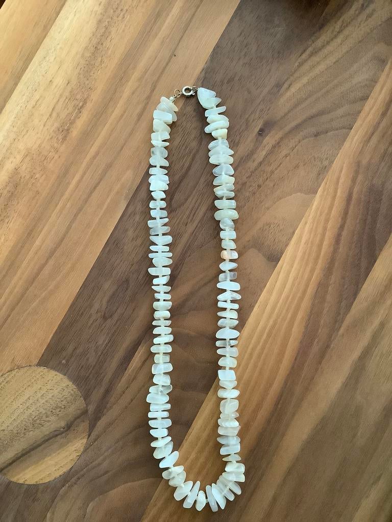 Prachtige maansteen moonstone ketting geknoopt, Ophalen of Verzenden, Zo goed als nieuw, Overige kleuren, Steen of Mineraal