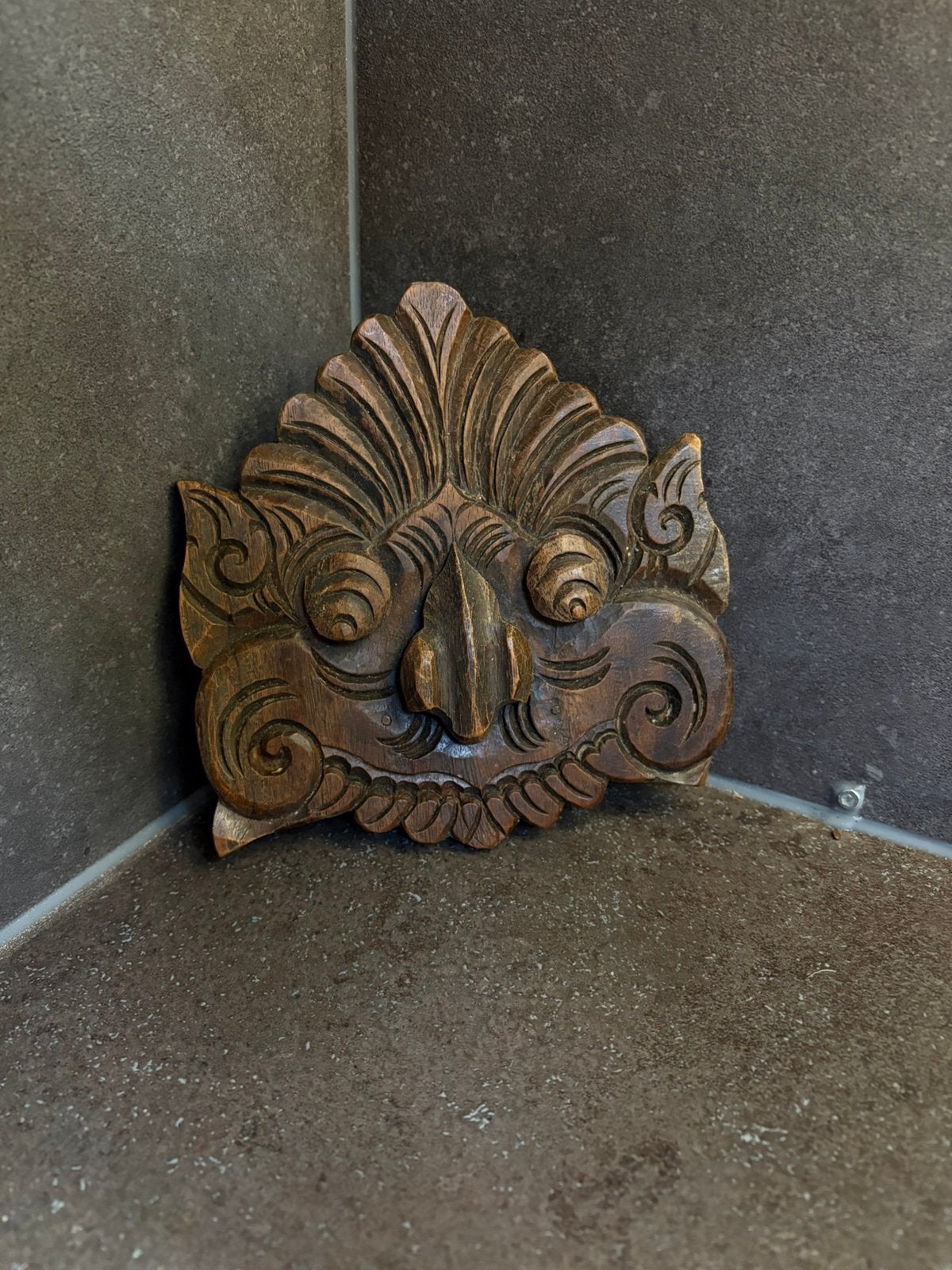 Handgesneden Houten Wandmasker/Houtsnijwerk (Balinese Stijl), Antiek en Kunst, Overige onderwerpen, Houtsnijwerk, Minder dan 20 cm